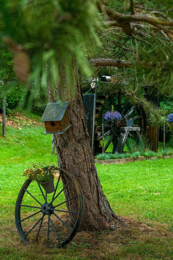 Les Etangs Du Moulin D'Harcy Hotel Lonny Ngoại thất bức ảnh
